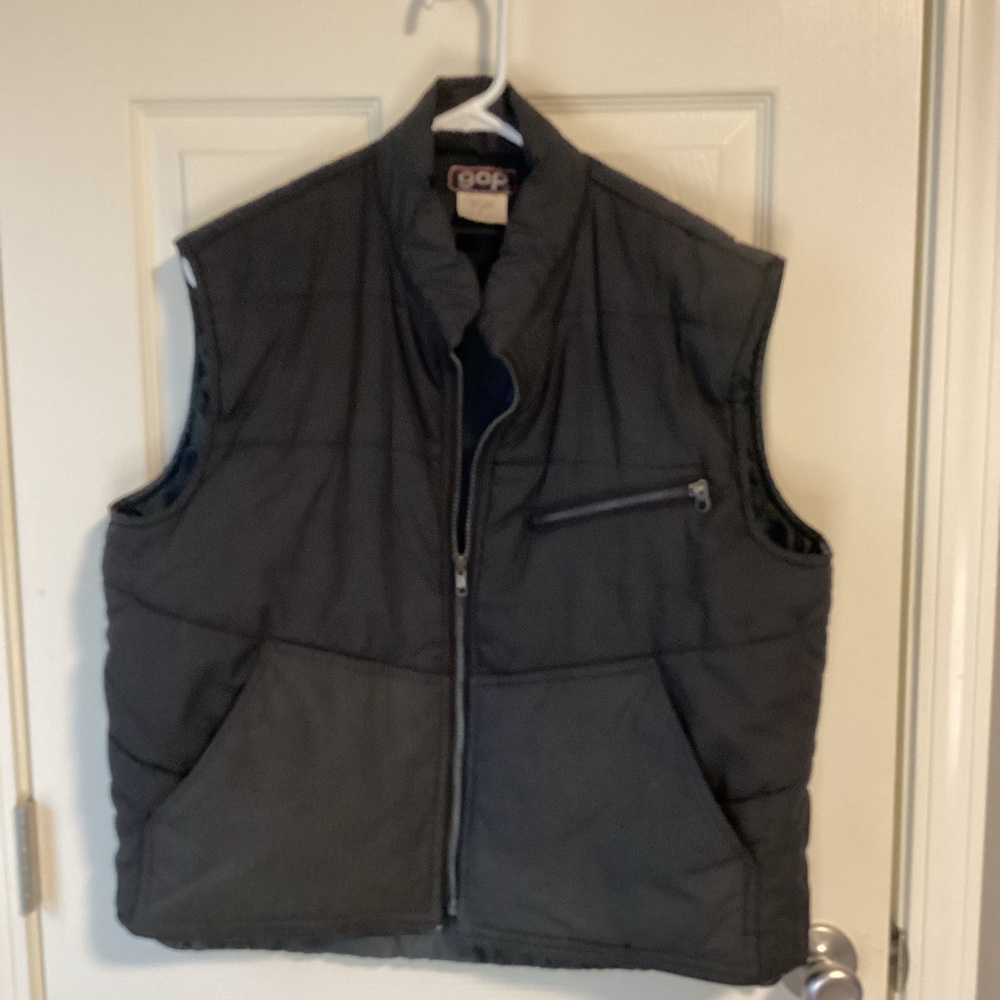 Vintage black Gap vest from 1970s with pockets-size xl